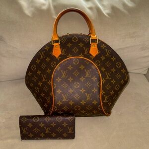 RARE Louis Vuitton Ellipse MM Monogram purse
